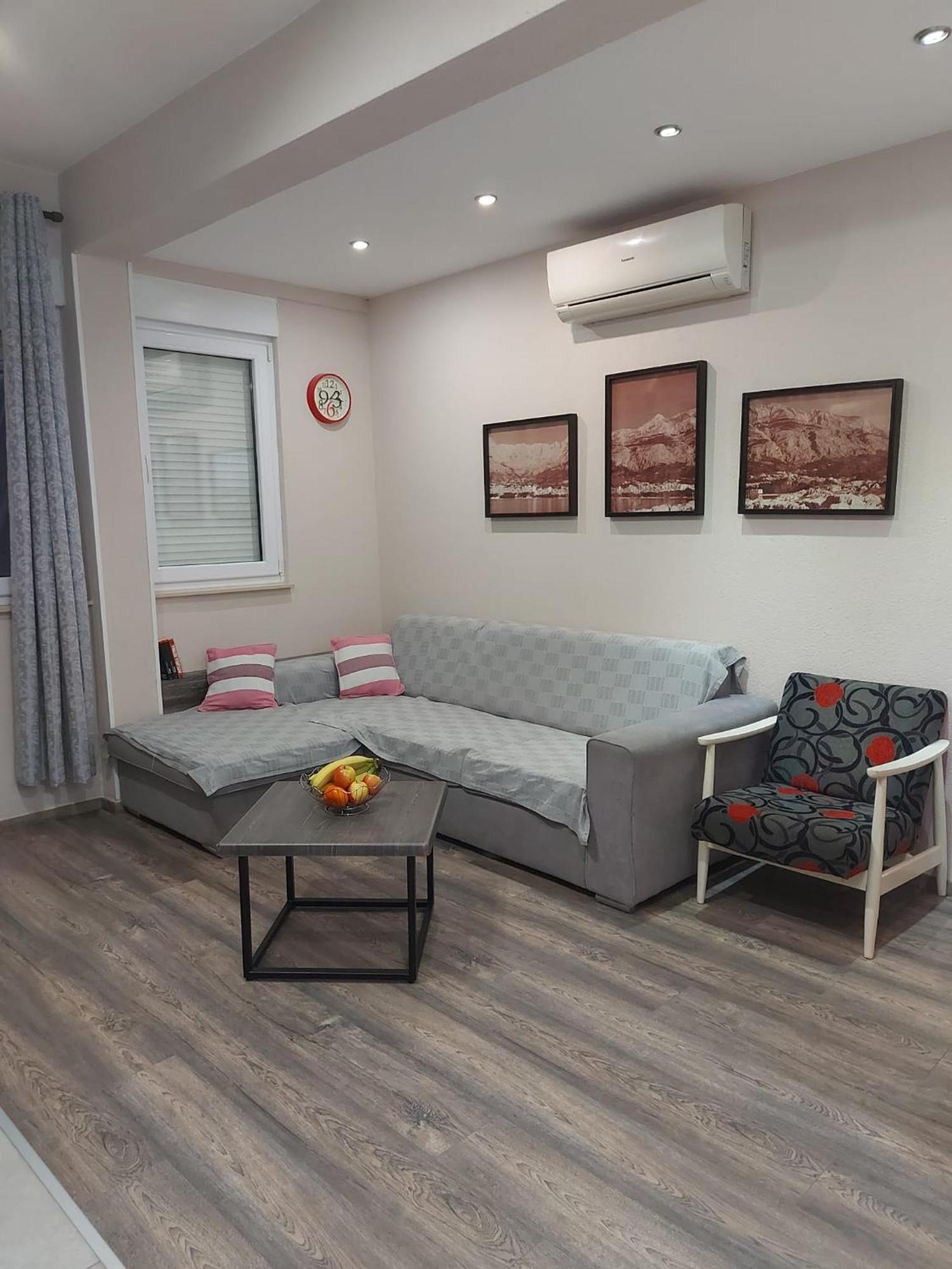 Dubravka Apartment *